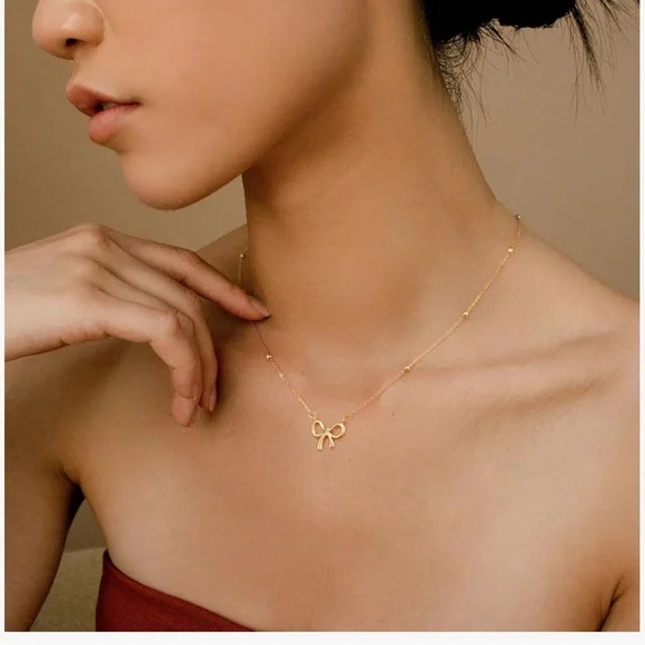 14K GOLD DAINTY BOW NECKLACE 🎀 - Picture 2 of 10